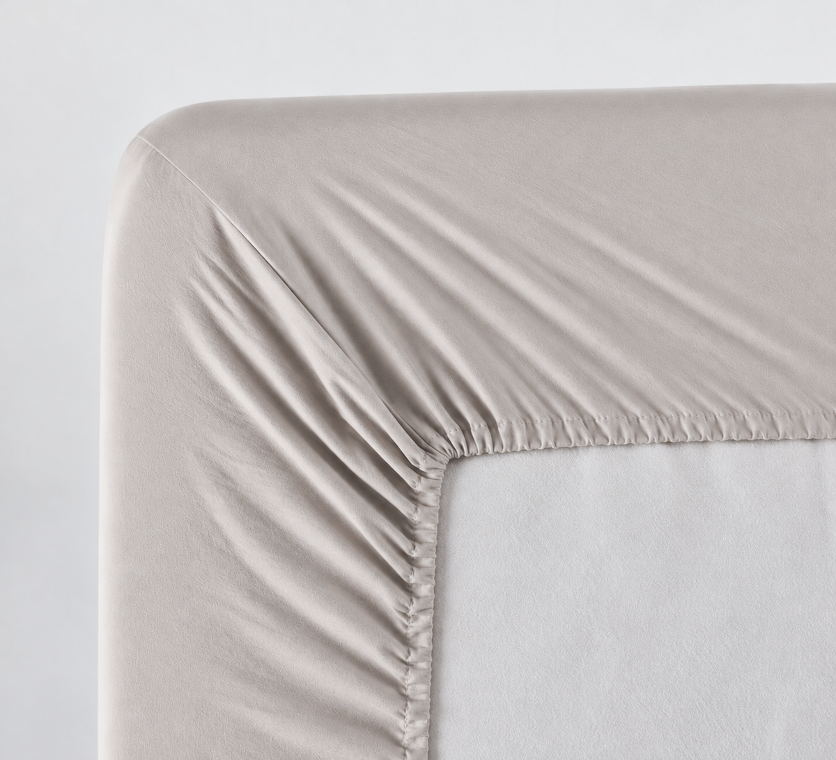 Plumelle Earth Fitted Sheet in Warm Grey, elastic all the way around for a neat fit